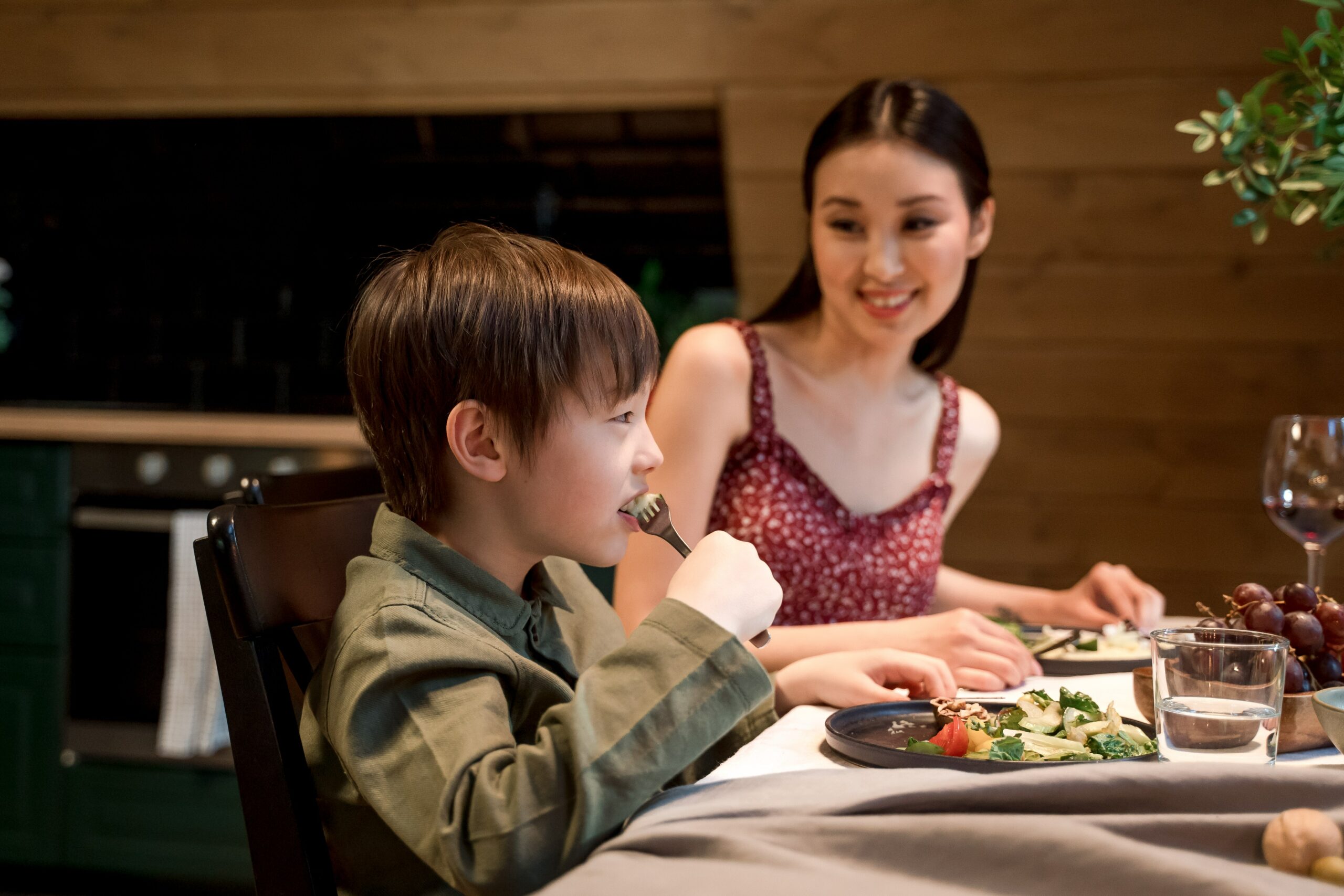 Tips to get kids to eat healthy food
